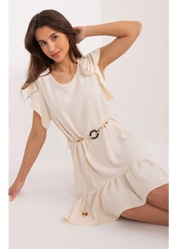 Asymetryczna sukienka z falbaną jasnobeżowa DHJ-SK-8921.21, Kolor jasnobeżowy, Rozmiar uniwersalny, ITALY MODA ze sklepu Primodo w kategorii Sukienki - zdjęcie 172294054