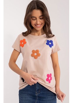 Beżowy t-shirt damski z naszywkami RV-BZ-9622.16X, Kolor beżowy, Rozmiar S/M, BASIC FEEL GOOD ze sklepu Primodo w kategorii Bluzki damskie - zdjęcie 172294073