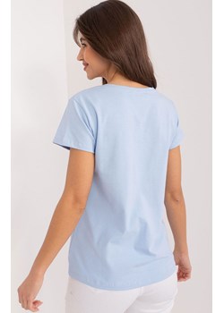 Jasnoniebieski t-shirt damski z naszywkami RV-BZ-9622.16X, Kolor jasnoniebieski, Rozmiar S/M, BASIC FEEL GOOD ze sklepu Primodo w kategorii Bluzki damskie - zdjęcie 172294082