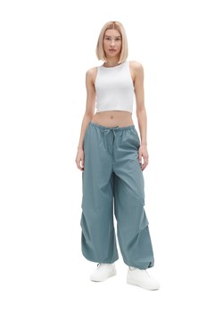 Cropp - Turkusowe spodnie wide leg - zielony ze sklepu Cropp w kategorii Spodnie damskie - zdjęcie 172299922