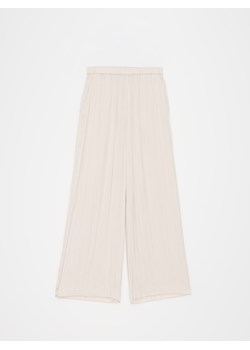 Mohito - Spodnie z szeroką nogawką - beżowy ze sklepu Mohito w kategorii Spodnie damskie - zdjęcie 172302890