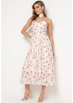 Różowo-Beżowa Rozkloszowana Sukienka w Florystyczny Print z Chokerem Różą Jomeria ze sklepu Born2be Odzież w kategorii Sukienki - zdjęcie 172308534