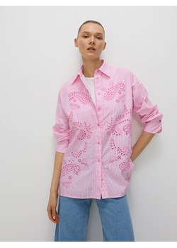 Reserved - Bawełniana koszula z ażurowym haftem - różowy ze sklepu Reserved w kategorii Koszule damskie - zdjęcie 172310771