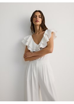 Reserved - Body z falbanami - biały ze sklepu Reserved w kategorii Bluzki damskie - zdjęcie 172310941