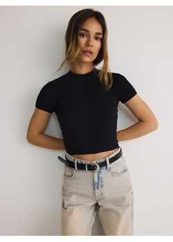 Reserved - Krótki t-shirt ze stójką - czarny ze sklepu Reserved w kategorii Bluzki damskie - zdjęcie 172310954