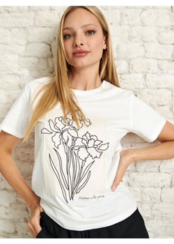 Sinsay - Koszulka z nadrukiem - kremowy ze sklepu Sinsay w kategorii Bluzki damskie - zdjęcie 172312251