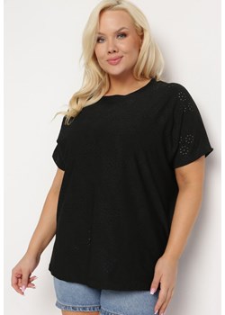 Czarny T-shirt z Haftowanej Tkaniny Clexbia ze sklepu Born2be Odzież w kategorii Bluzki damskie - zdjęcie 172313142
