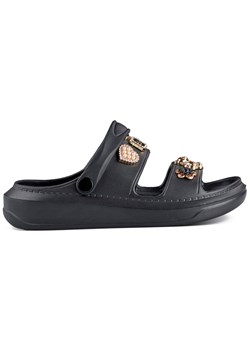 Gumowe lekkie czarne sandały klapki damskie z ozdobnymi elementami ze sklepu ButyModne.pl w kategorii Klapki damskie - zdjęcie 172330963