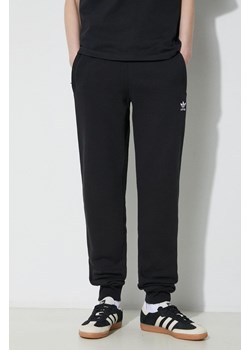 adidas Originals spodnie dresowe bawełniane kolor czarny gładkie IA6479 ze sklepu PRM w kategorii Spodnie damskie - zdjęcie 172332992