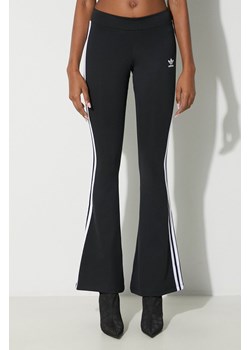 adidas Originals spodnie dresowe Flared Leggings kolor czarny z aplikacją IN1100 ze sklepu PRM w kategorii Spodnie damskie - zdjęcie 172333532