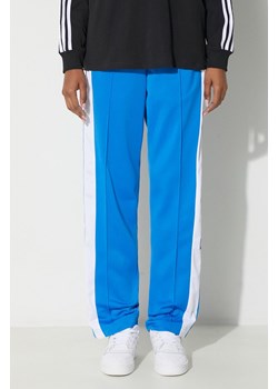 adidas Originals spodnie dresowe Adibreak Pant kolor niebieski wzorzyste IP0615 ze sklepu PRM w kategorii Spodnie damskie - zdjęcie 172333534