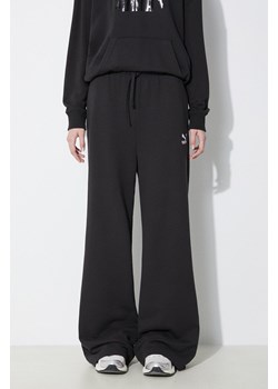 Puma spodnie dresowe bawełniane BETTER CLASSIC kolor czarny gładkie 624235 ze sklepu PRM w kategorii Spodnie damskie - zdjęcie 172333600