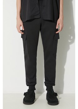 adidas Originals spodnie dresowe Trefoil Essentials Cargo Pants kolor czarny z aplikacją IP2755 ze sklepu PRM w kategorii Spodnie męskie - zdjęcie 172333620