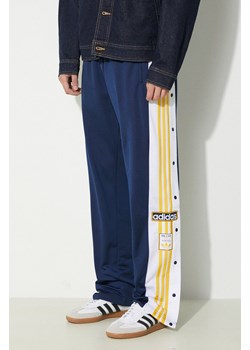 adidas Originals spodnie dresowe kolor granatowy z aplikacją IM8223 ze sklepu PRM w kategorii Spodnie męskie - zdjęcie 172333634