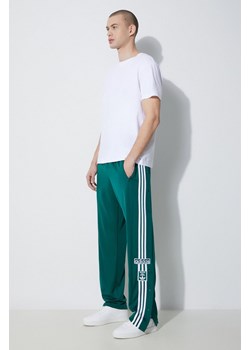 adidas Originals spodnie dresowe kolor zielony wzorzyste IM8213 ze sklepu PRM w kategorii Spodnie męskie - zdjęcie 172333652