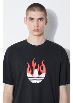 adidas Originals t-shirt bawełniany Flames męski kolor czarny z nadrukiem IS0178 ze sklepu PRM w kategorii T-shirty męskie - zdjęcie 172334063