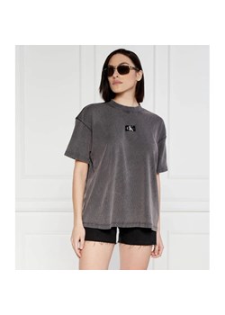 CALVIN KLEIN JEANS T-shirt | Boyfriend fit ze sklepu Gomez Fashion Store w kategorii Bluzki damskie - zdjęcie 172334314
