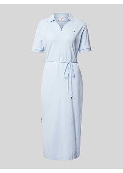 Sukienka polo z wiązanym paskiem model ‘LYLL POLO’ ze sklepu Peek&Cloppenburg  w kategorii Sukienki - zdjęcie 172346320