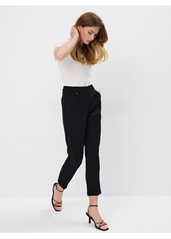 Mohito - Eleganckie spodnie - czarny ze sklepu Mohito w kategorii Spodnie damskie - zdjęcie 172355983