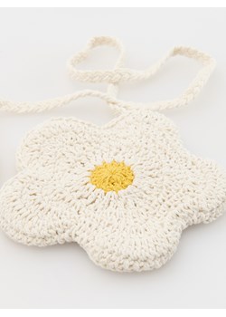 Reserved - Torebka w kształcie kwiatka - złamana biel ze sklepu Reserved w kategorii Torby i walizki dziecięce - zdjęcie 172357060