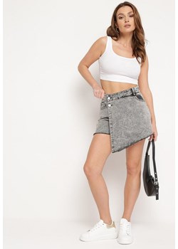 Czarne Jeansowe Szorty Imitujące Spódniczkę Mini z Asymetryczną Zakładką  Moonfia ze sklepu Born2be Odzież w kategorii Szorty - zdjęcie 172360394