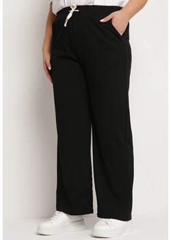 Czarne Proste Szerokie Spodnie z Gumką w Pasie i Wysokim Stanem Trantia ze sklepu Born2be Odzież w kategorii Spodnie damskie - zdjęcie 172360902