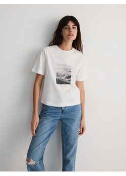 Reserved - T-shirt z aplikacją - biały ze sklepu Reserved w kategorii Bluzki damskie - zdjęcie 172366070
