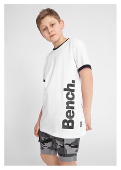 Bench Koszulka &quot;Nai&quot; w kolorze białym ze sklepu Limango Polska w kategorii T-shirty chłopięce - zdjęcie 172369892