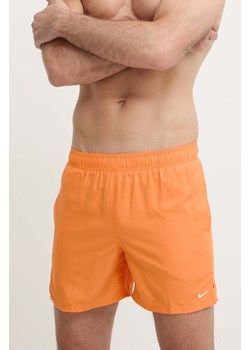 Nike szorty kąpielowe kolor pomarańczowy ze sklepu ANSWEAR.com w kategorii Kąpielówki - zdjęcie 172371532