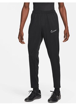 Nike Spodnie sportowe w kolorze czarnym ze sklepu Limango Polska w kategorii Spodnie męskie - zdjęcie 172389343