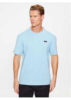 Calvin Klein T-Shirt K10K110669 Błękitny Regular Fit ze sklepu MODIVO w kategorii T-shirty męskie - zdjęcie 172389901