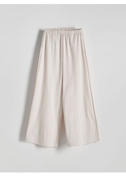 Reserved - Szerokie spodnie - kremowy ze sklepu Reserved w kategorii Spodnie damskie - zdjęcie 172390521