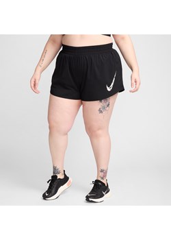 Damskie spodenki do biegania ze średnim stanem i wszytą bielizną Dri-FIT Nike One Swoosh (duże rozmiary) - Czerń ze sklepu Nike poland w kategorii Szorty - zdjęcie 172393283