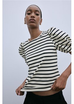 H & M - Top z bufiastym rękawem - Beżowy ze sklepu H&M w kategorii Bluzki damskie - zdjęcie 172393351