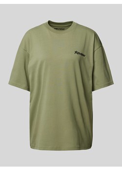 T-shirt o kroju oversized z nadrukiem z logo ze sklepu Peek&Cloppenburg  w kategorii Bluzki damskie - zdjęcie 172393652