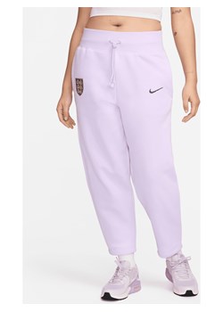 Damskie spodnie piłkarskie Nike z wysokim stanem Anglia Phoenix Fleece (duże rozmiary) - Fiolet ze sklepu Nike poland w kategorii Spodnie damskie - zdjęcie 172407303