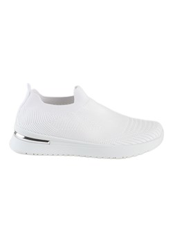 Shelvt Białe wsuwane sportowe buty ze sklepu ButyModne.pl w kategorii Buty sportowe damskie - zdjęcie 172407831