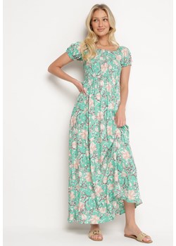 Zielona Rozkloszowana Sukienka w Kwiaty z Marszczonym Dekoltem Disteria ze sklepu Born2be Odzież w kategorii Sukienki - zdjęcie 172414442