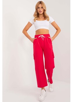 Dresowe spodnie basic typu cargo czerwone ze sklepu 5.10.15 w kategorii Spodnie damskie - zdjęcie 172420222
