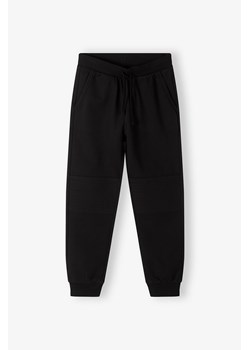 Czarne dresowe spodnie dla chłopca - Lincoln&Sharks ze sklepu 5.10.15 w kategorii Spodnie chłopięce - zdjęcie 172420232