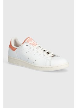adidas Originals sneakersy skórzane Stan Smith kolor biały IG1326 ze sklepu PRM w kategorii Buty sportowe męskie - zdjęcie 172423080