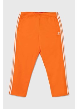 adidas Originals spodnie dresowe kolor pomarańczowy z aplikacją IR9894 ze sklepu PRM w kategorii Spodnie męskie - zdjęcie 172423180