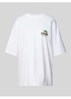 T-shirt o kroju oversized z nadrukiem z logo ze sklepu Peek&Cloppenburg  w kategorii Bluzki damskie - zdjęcie 172426720