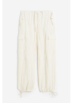 H & M - Spodnie cargo ze sznurkiem - Biały ze sklepu H&M w kategorii Spodnie damskie - zdjęcie 172430532