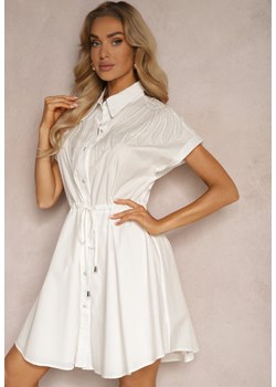 Biała Bawełniana Sukienka Koszulowa ze Ściągaczem w Talii Zdobiona Cyrkoniami Wesolia ze sklepu Renee odzież w kategorii Sukienki - zdjęcie 172435072