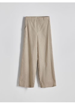 Reserved - Spodnie z lnu - beżowy ze sklepu Reserved w kategorii Spodnie damskie - zdjęcie 172438070