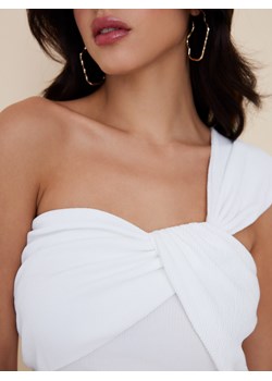 Mohito - Top na jedno ramię - biały ze sklepu Mohito w kategorii Bluzki damskie - zdjęcie 172444421