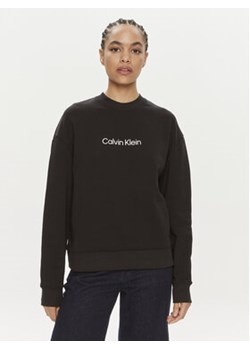 Calvin Klein Bluza Hero Logo K20K205450 Czarny Regular Fit ze sklepu MODIVO w kategorii Bluzy damskie - zdjęcie 172449740