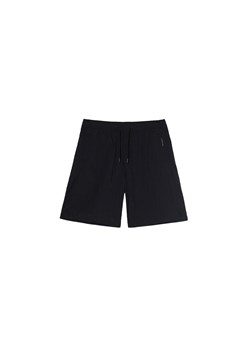 Cropp - Czarne szorty comfort - czarny ze sklepu Cropp w kategorii Spodenki męskie - zdjęcie 172529470
