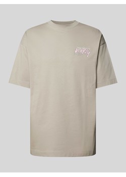 T-shirt o kroju oversized z nadrukiem z logo ze sklepu Peek&Cloppenburg  w kategorii T-shirty męskie - zdjęcie 172532761